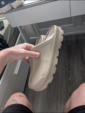 Men's Rain Slip-On Chunky Sole Casual Garden Clog - Beige